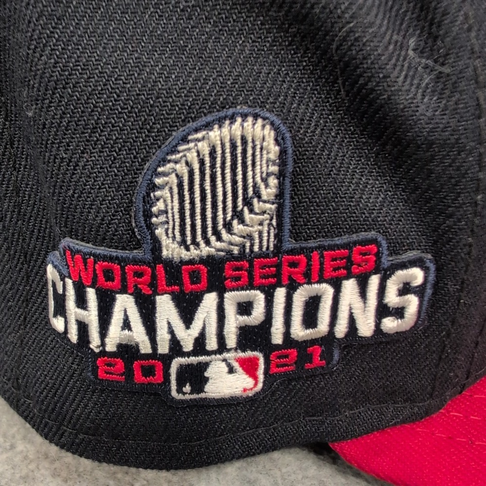 New Era Atlanta Braves 2021 World Series Champions 59FIFTY Fitted Hat 7 3/4 - Picture 2 of 8